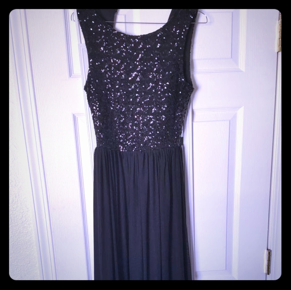 Black evening maxi dress